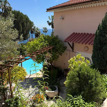 Maison Paradis Сasa de vacaciones *