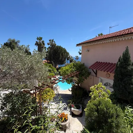 Maison Paradis Сasa de vacaciones *